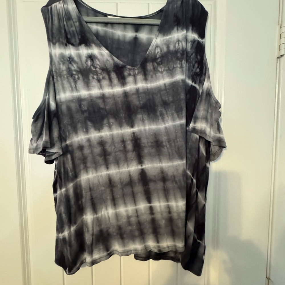 Black and Gray Tie-Dye Women's Top